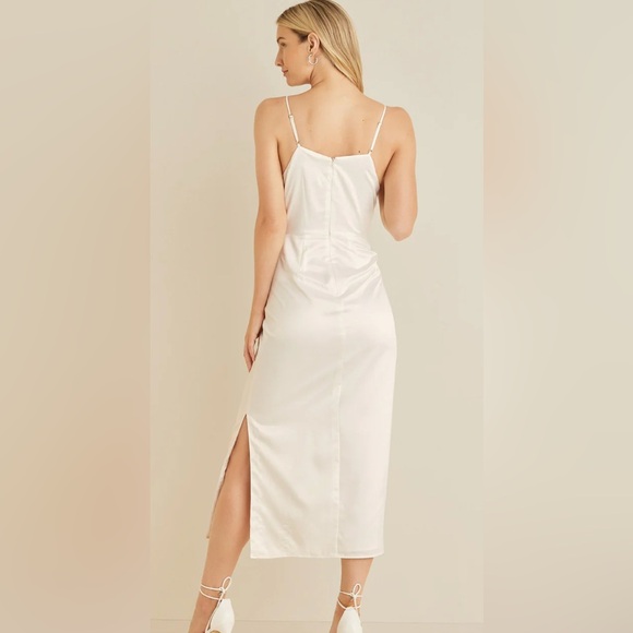 Cowl Neck Satinny Slip Dress in Ivory New With Tags  Size 8 - Picture 2 of 7